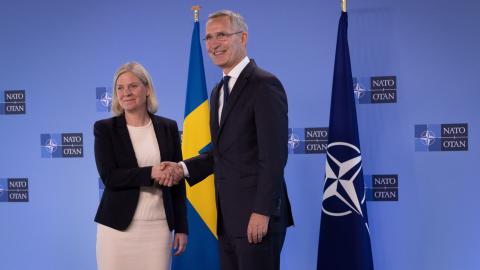 Secretary General Jens Stoltenberg welcomed the Prime Minister of Sweden, Magdalena Andersson, to NATO Headquarters on Monday June 27, 2022, for discussions on Sweden and Finland’s applications to join the Alliance. (via flickr)