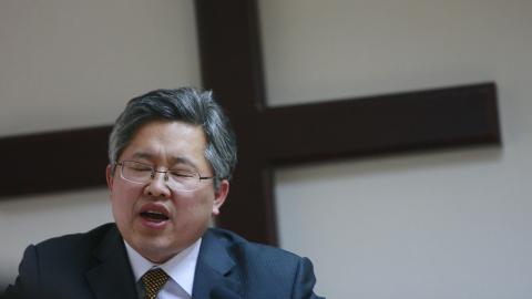 Ezra Jin Mingri, founding pastor of Zion Church, gives a sermon during a house church service in Beijing, China, on April 6, 2008. (Getty Images)