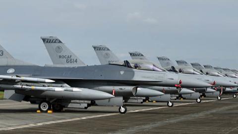 The upgraded U.S.-made F-16 V fighters are displayed during a ceremony at the Chiayi Air Force in southern Taiwan on November 18, 2021. (Photo by SAM YEH/AFP via Getty Images)