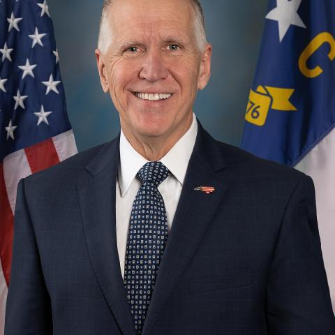 Sen._Thom_Tillis_official_photo.jpg